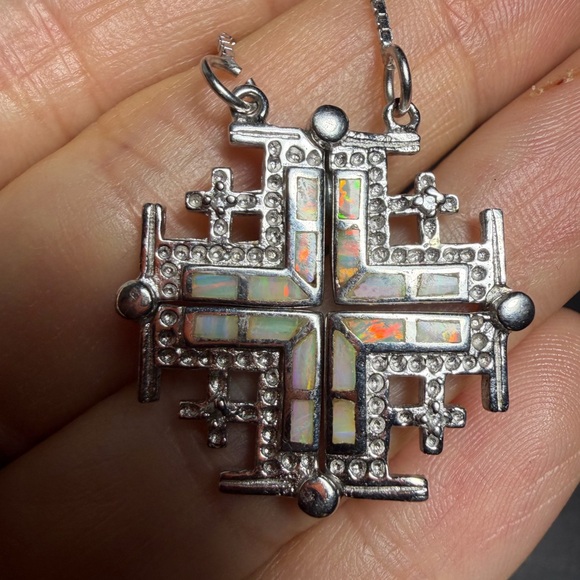 Silver Jerusalem Cross that opens to necklace - Picture 10 of 15